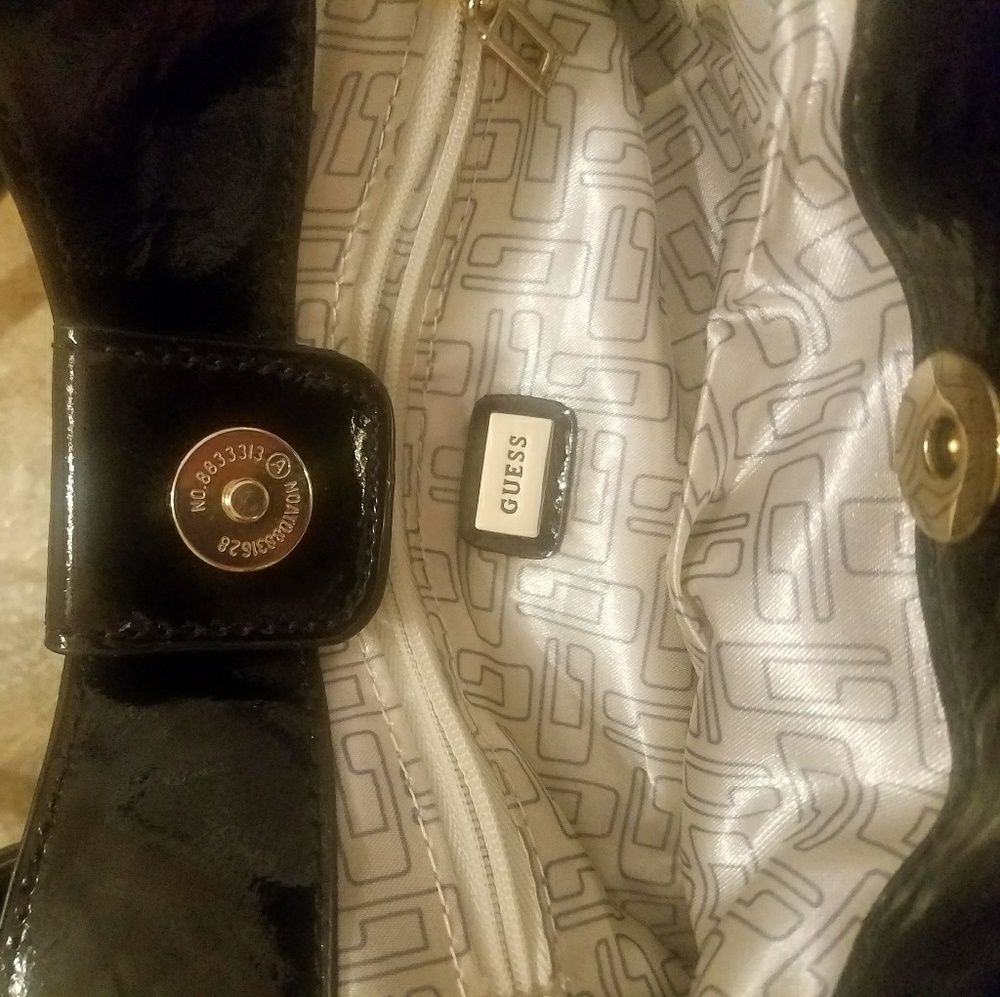 Guess Handbag - Picture 3 of 4